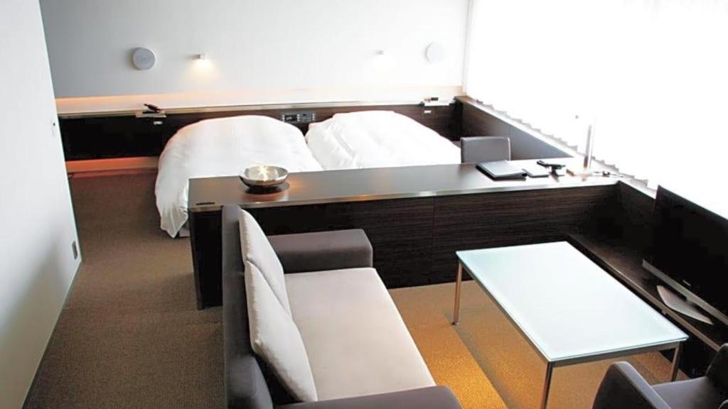 Century Royal Hotel 4*