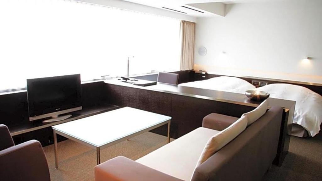 Century Royal Hotel 4*