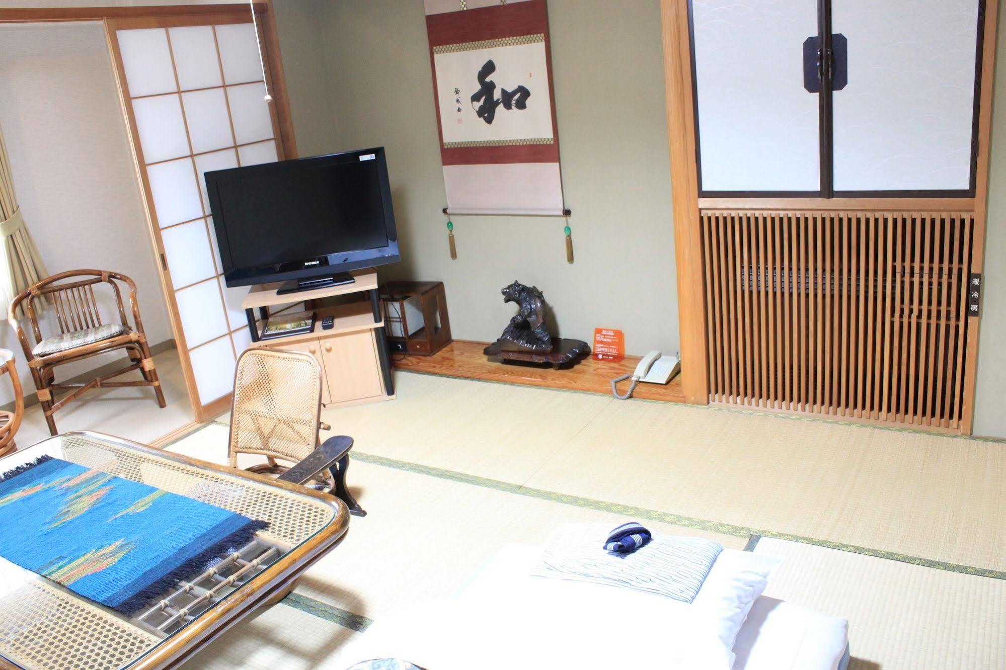 Nakatono 3*