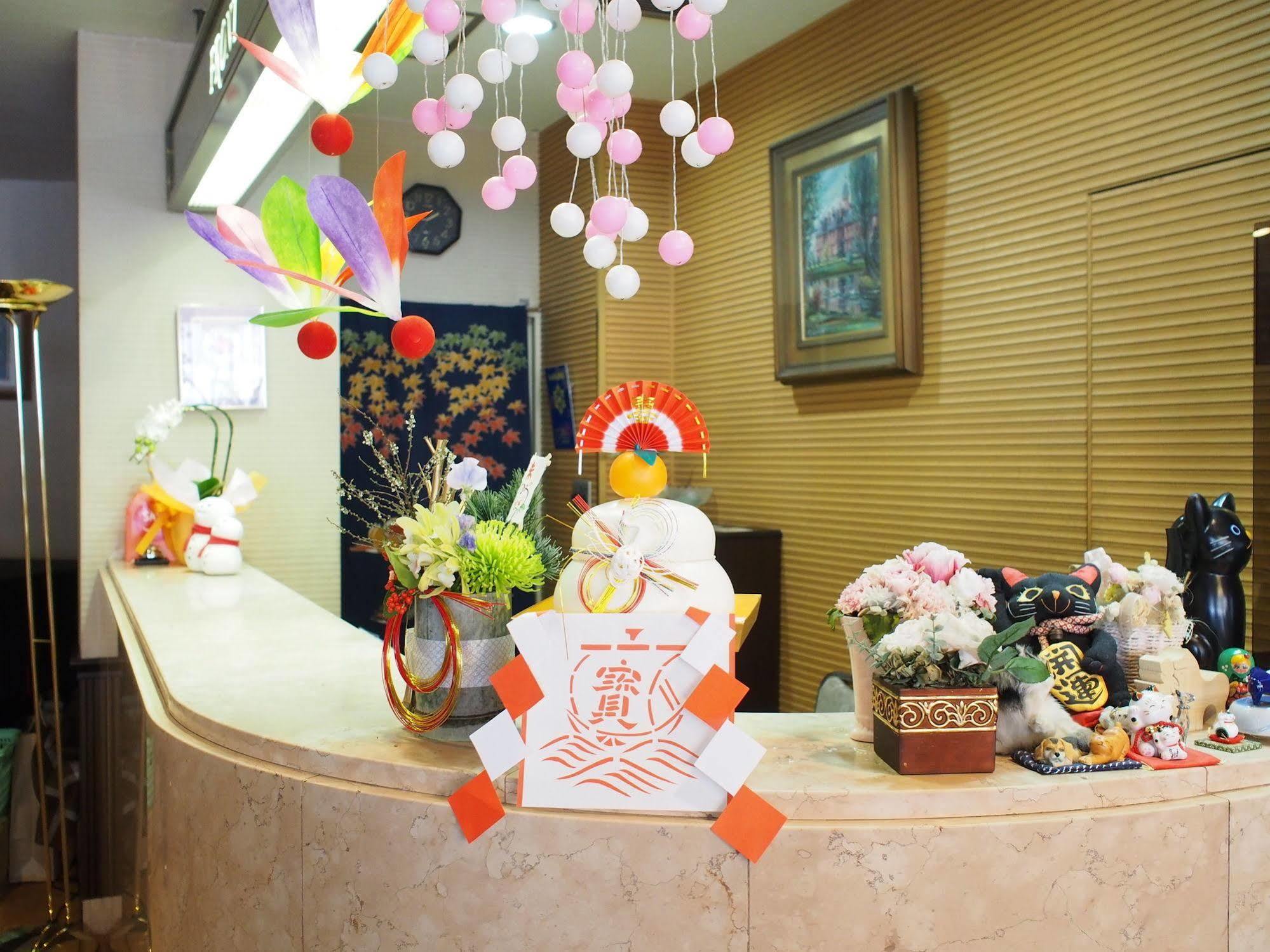 Nakatono Hotel 3*