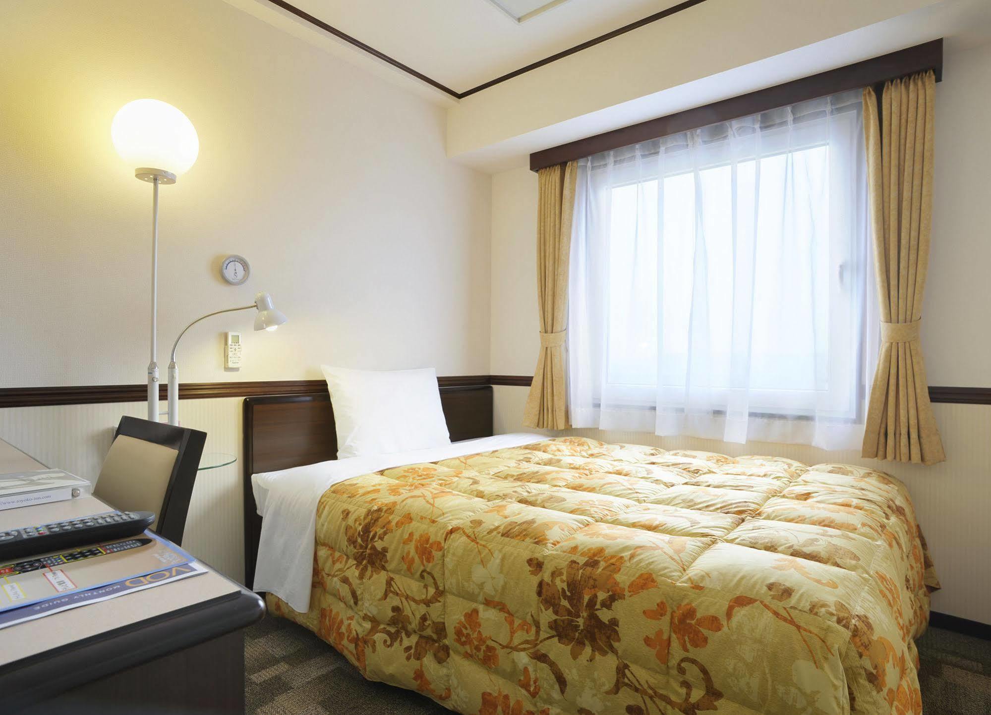 Toyoko Hokkaido Sapporo-eki Minami-guchi 3*