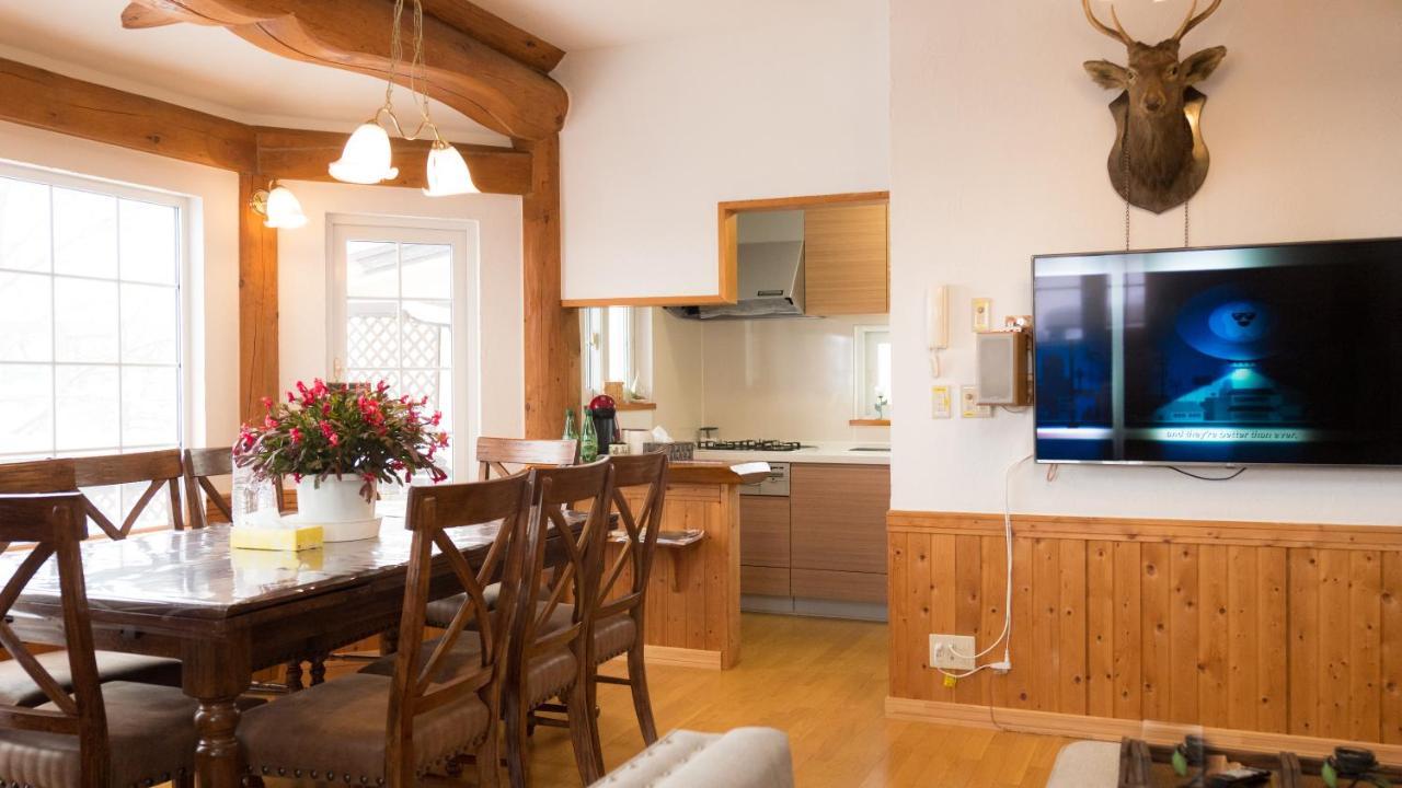 Holiday home Luxury Log House 5brm Max 18ppl 4 Free Parking *