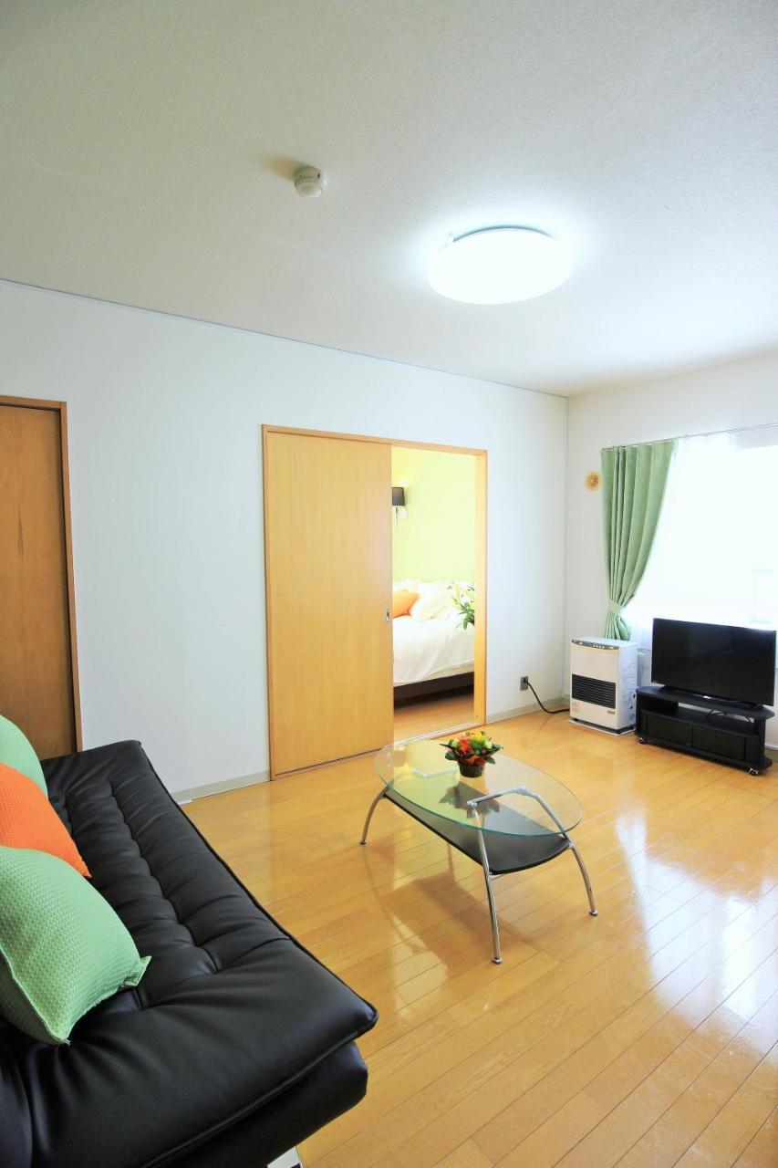 Juno Aparthotel 2*