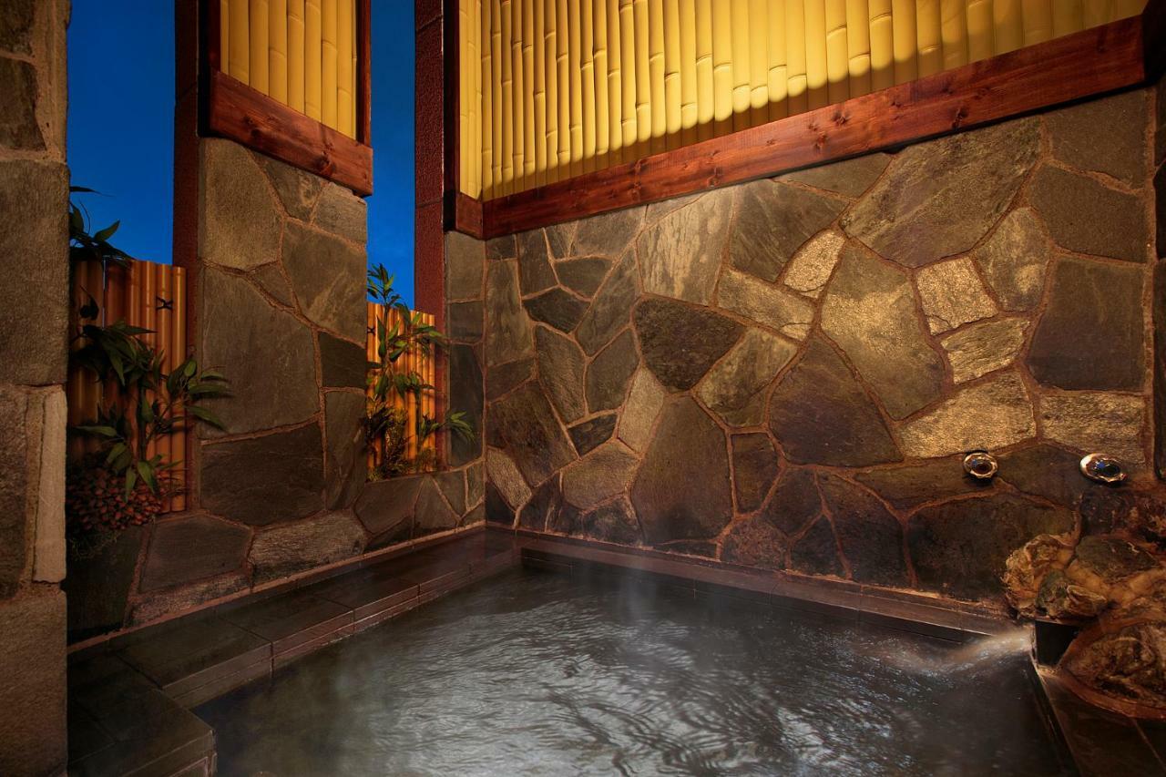 Love hotel Y's (adults Only)