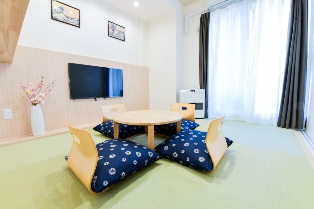 Momo Premium 303 Sapporo