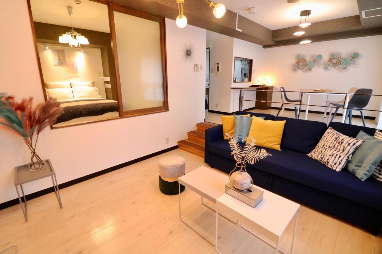 Laurel Apartment *