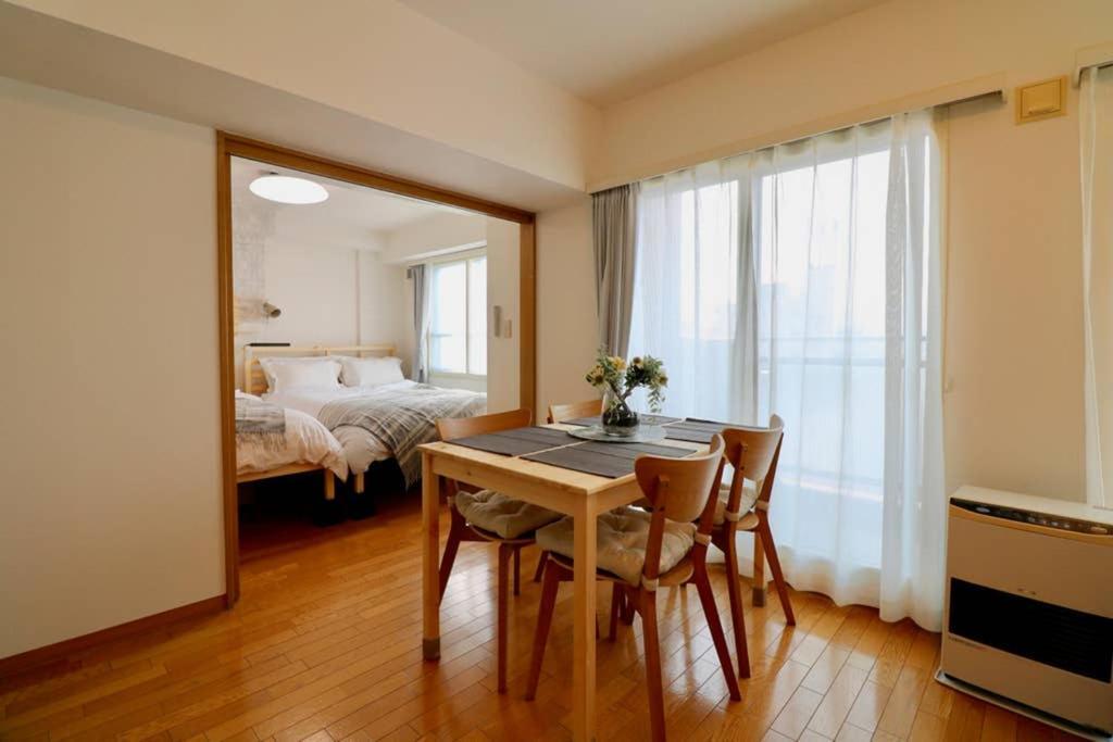 Northern Palace 77 By Minova