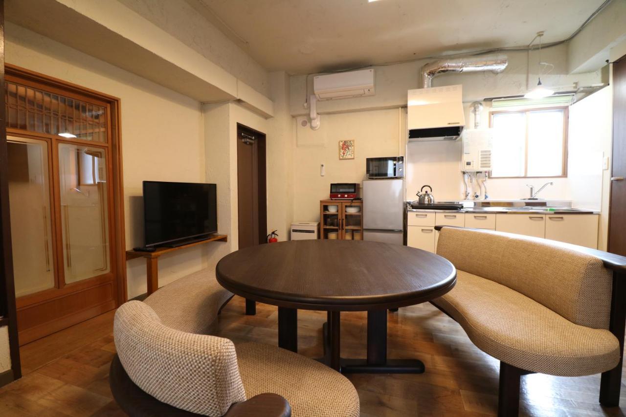 Chaya Building Apartment *