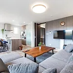 The Moon - Vacation Stay 87869V
