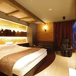 Bluehotel Sju (Adults Only)