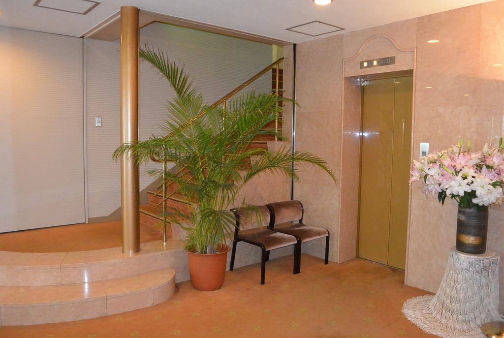 Nakatono Hotel 3*