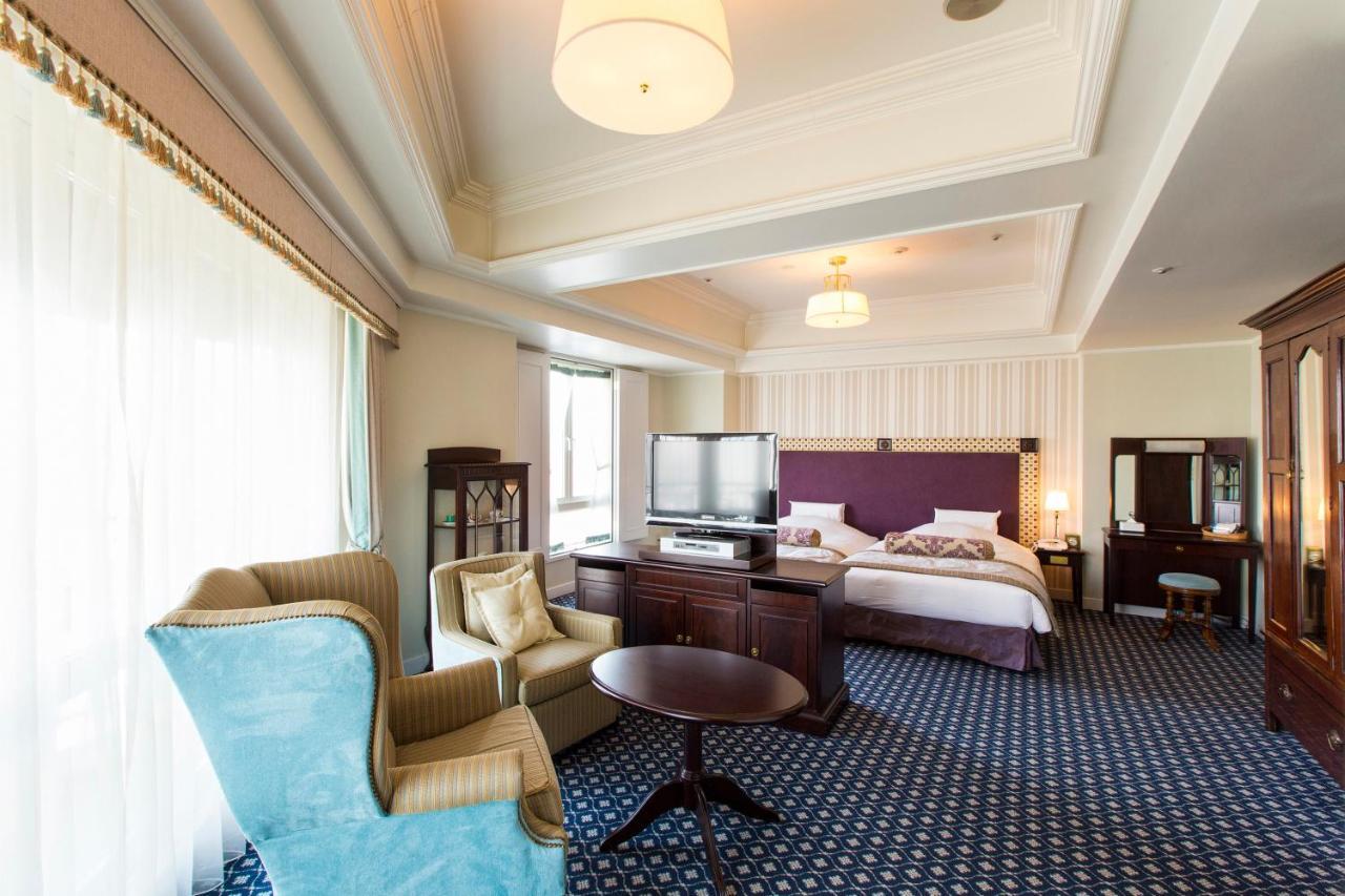 Monterey Hotel 4*