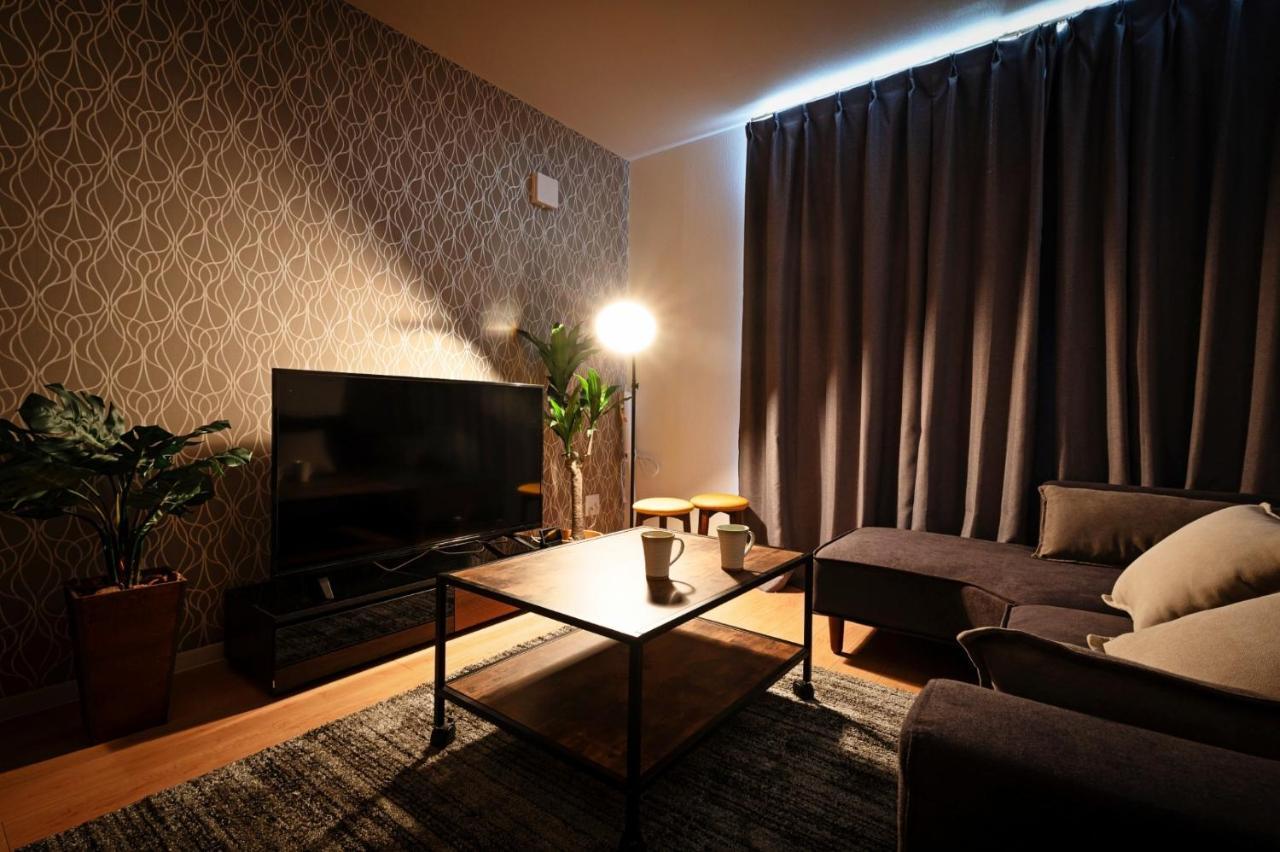 - - Vacation 7939