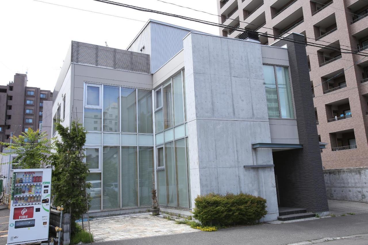南2条蒼龍 希少な最大18名様ご宿泊可能の大豪邸 駅徒歩6分 無料駐車場4つ付き *