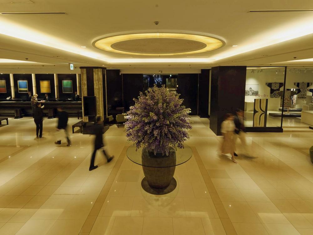 Grand Hotel