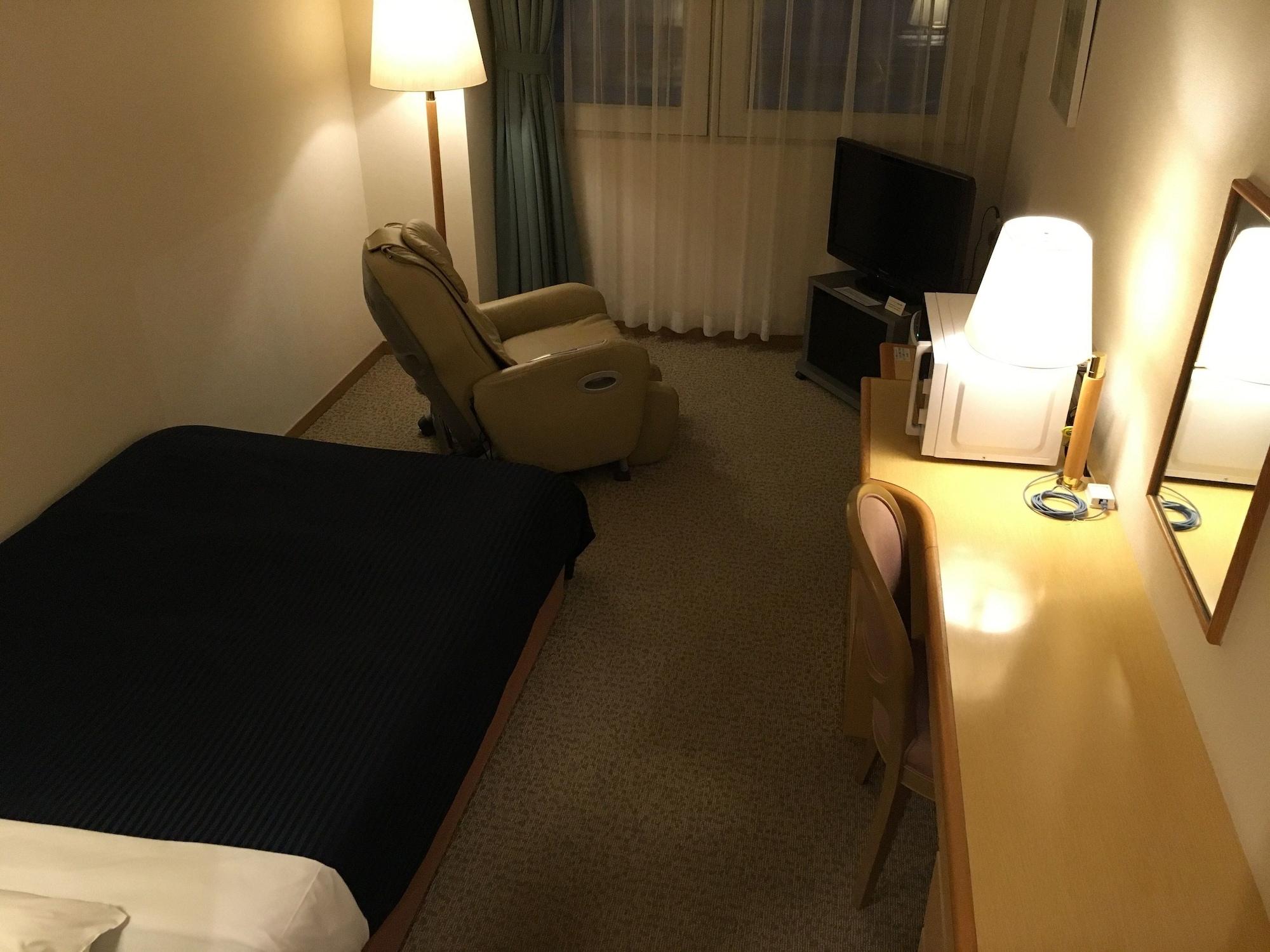 Hotel Livemax Sapporo Eki-Mae Hotel 2*
