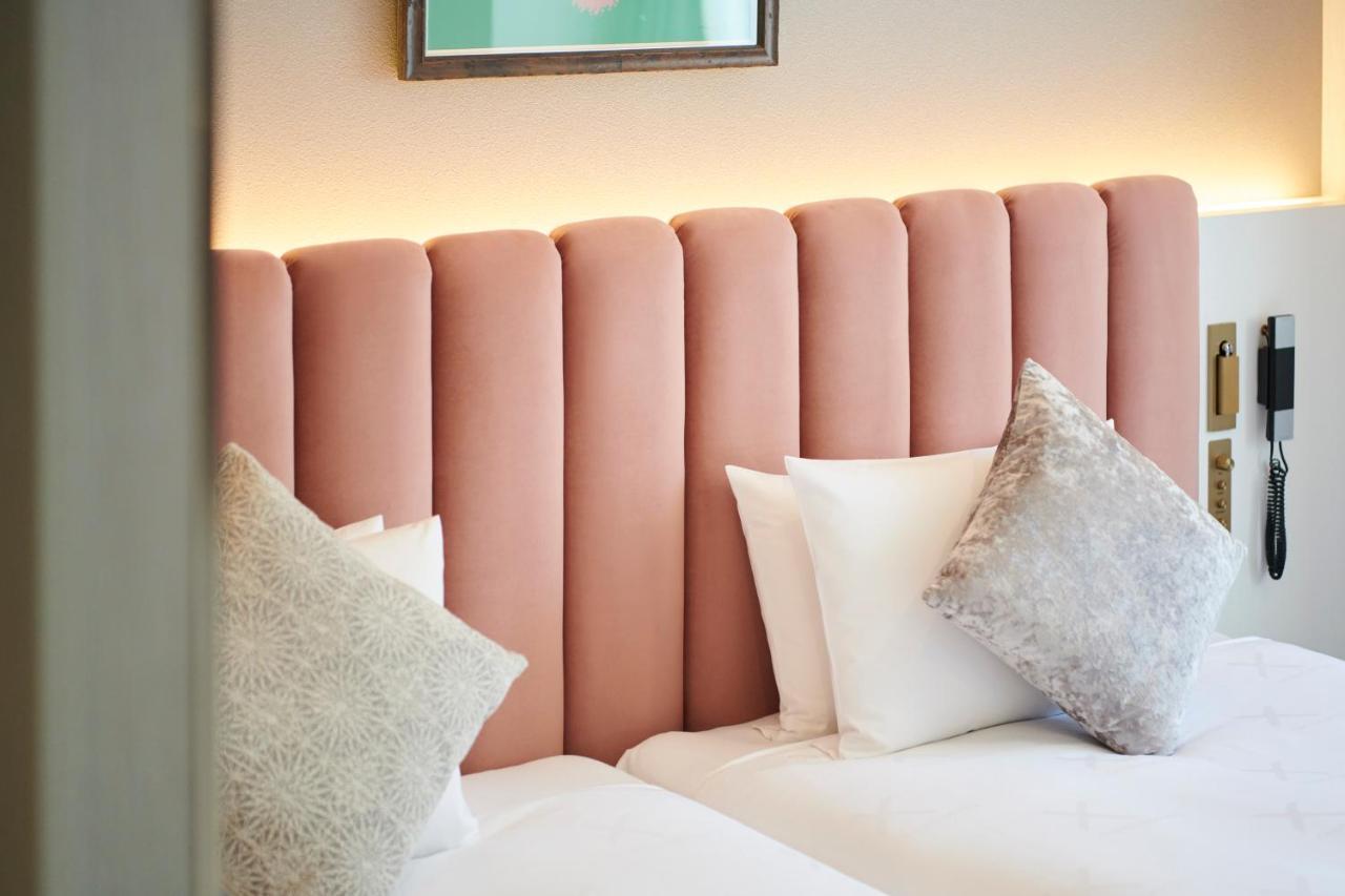 Hotel Cross