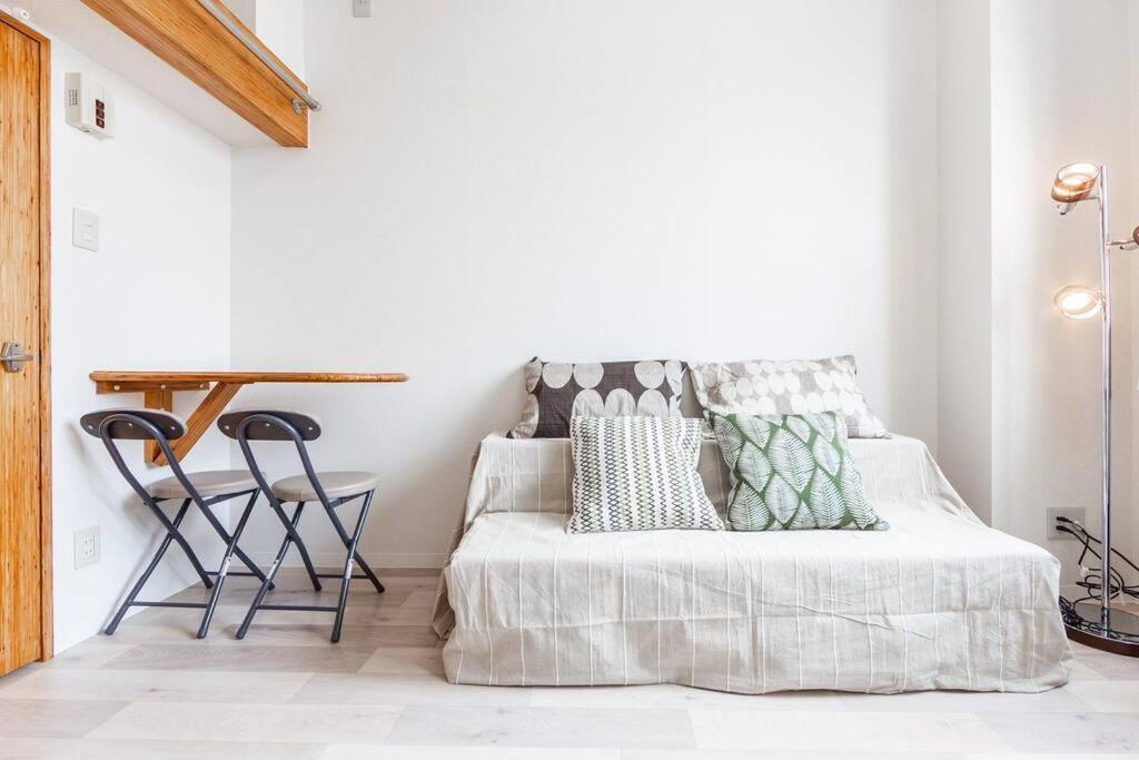 Apartment Hideout
