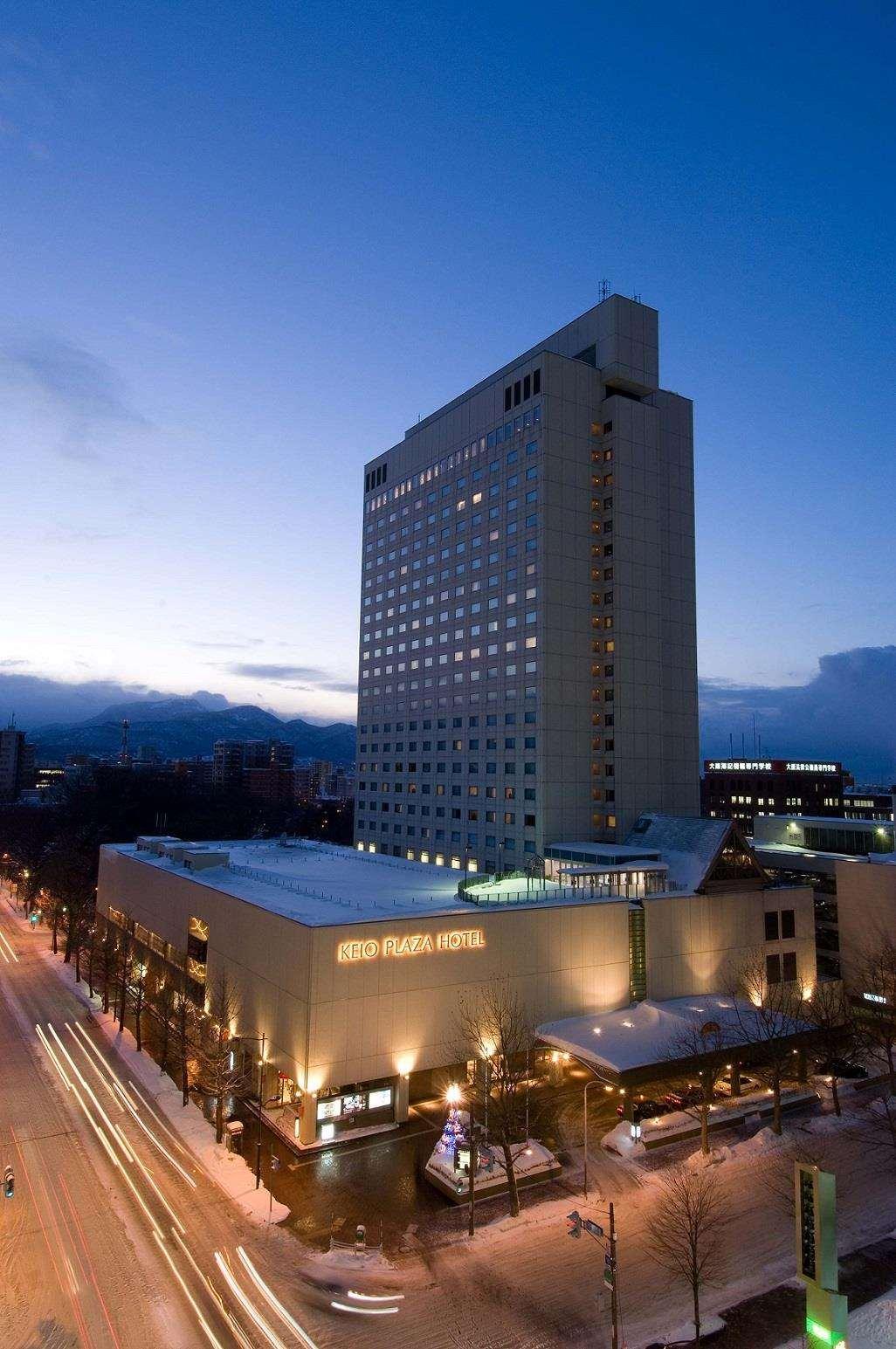 Hotel Keio Plaza 5*
