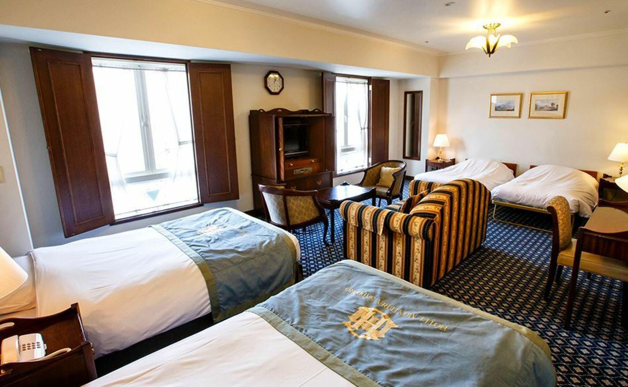 Monterey Hotel 4*