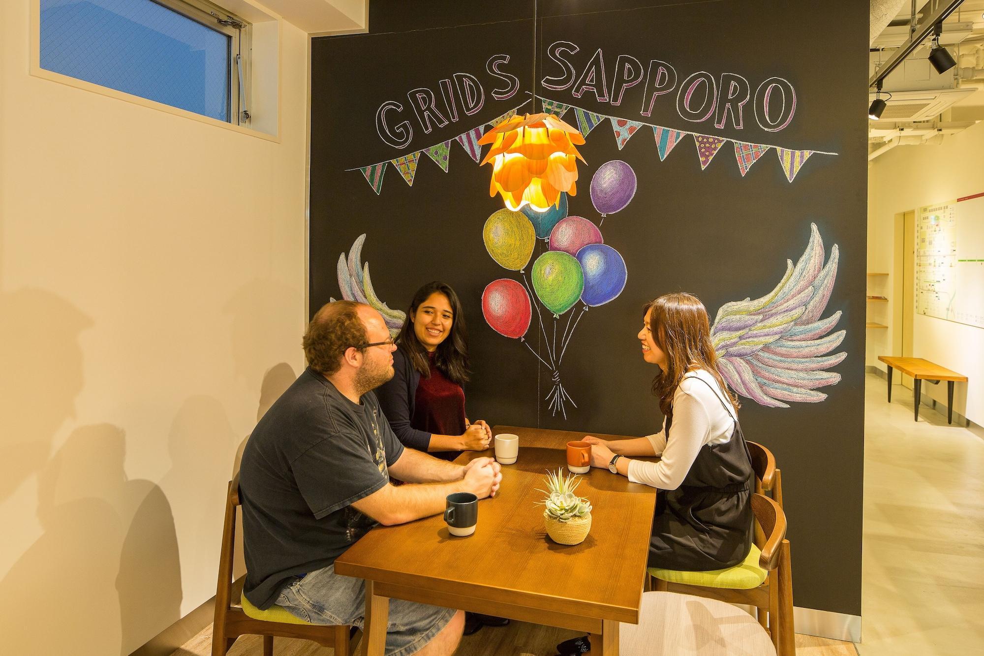 Grids Hotel&hostel *