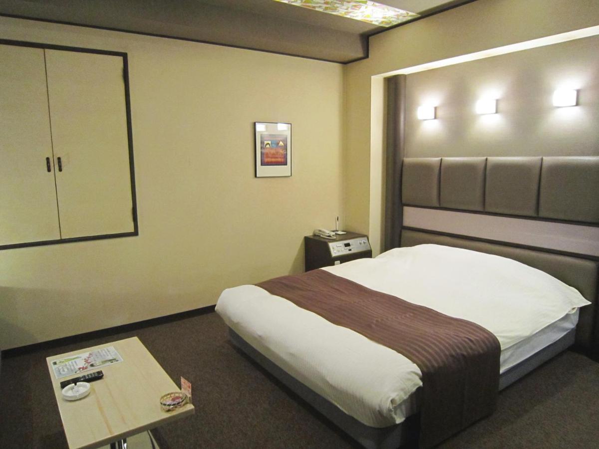 Love hotel White 62 (adults Only) 2*