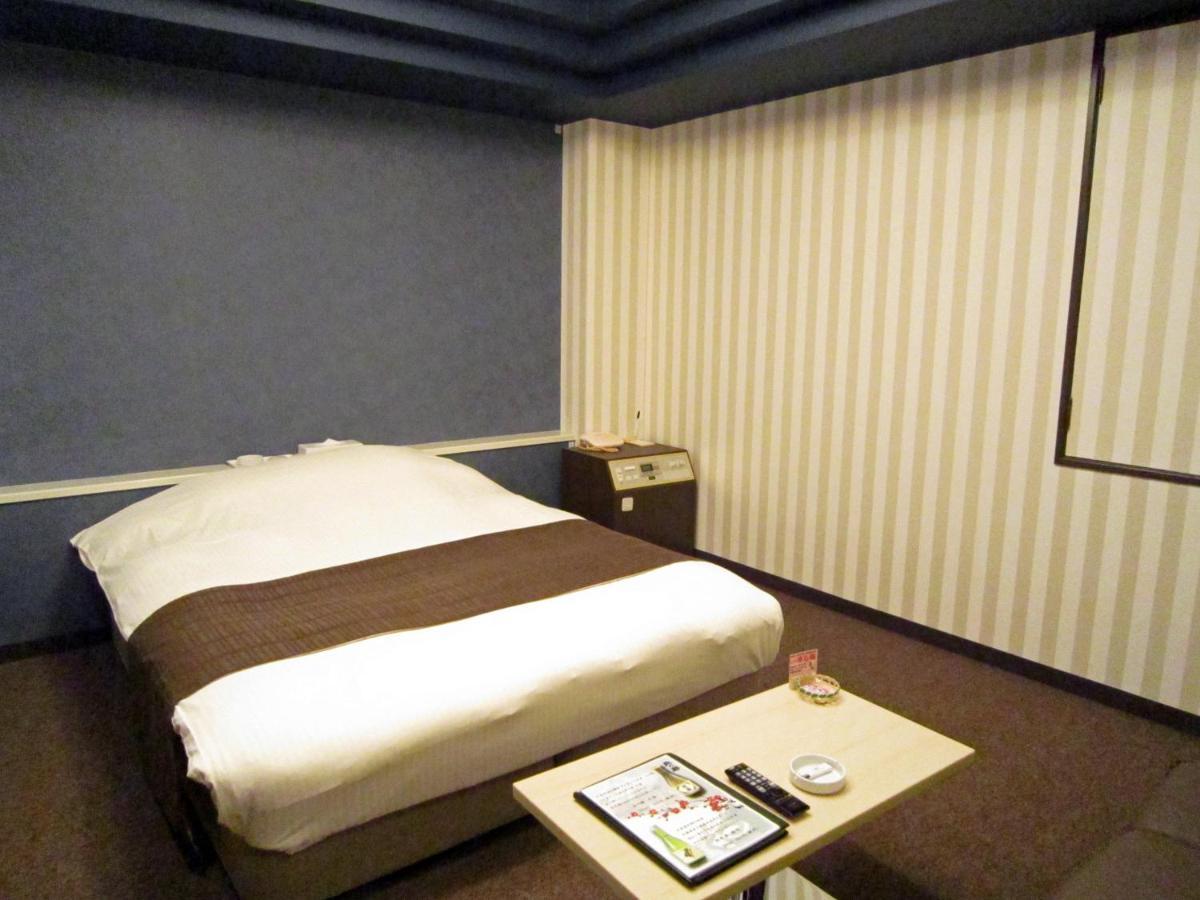 White 62 (adults Only) Love hotel 2*