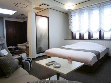 White 62 (adults Only) Love hotel