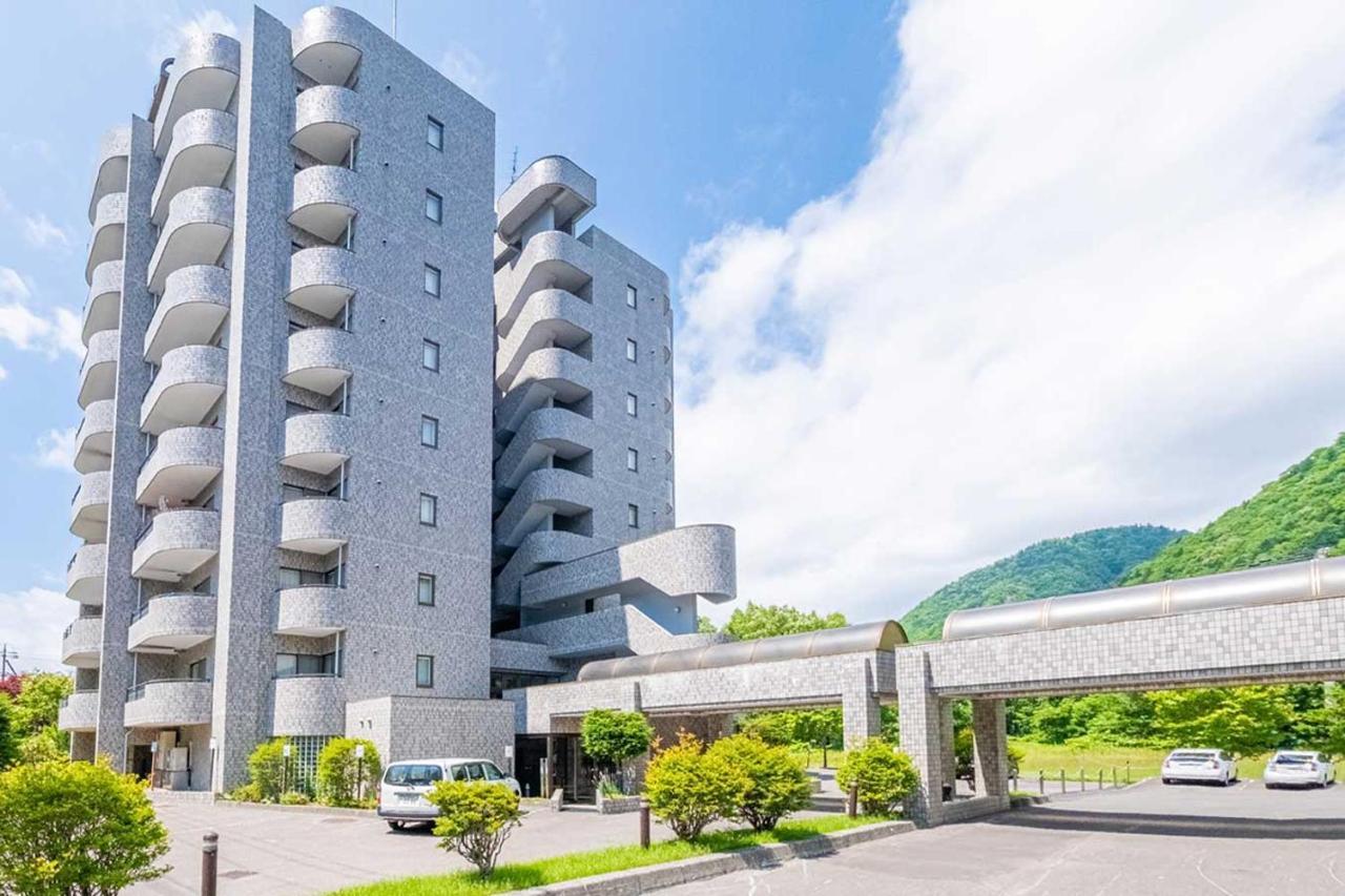 Molinhotels501 -sapporo Onsen Story- 1l2room W-bed4&s-6 10persons 2* Sapporo