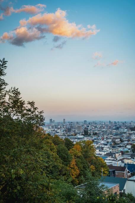 札幌西野夢幻夜景附庭院 Night View House *