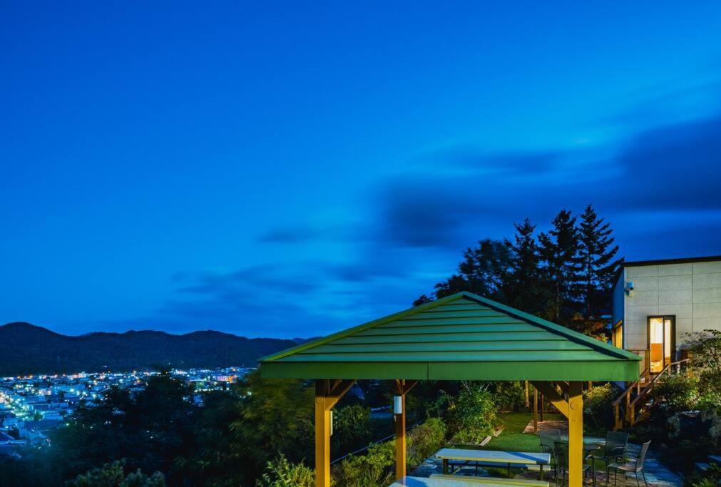 札幌西野夢幻夜景附庭院 Night View House Homestay