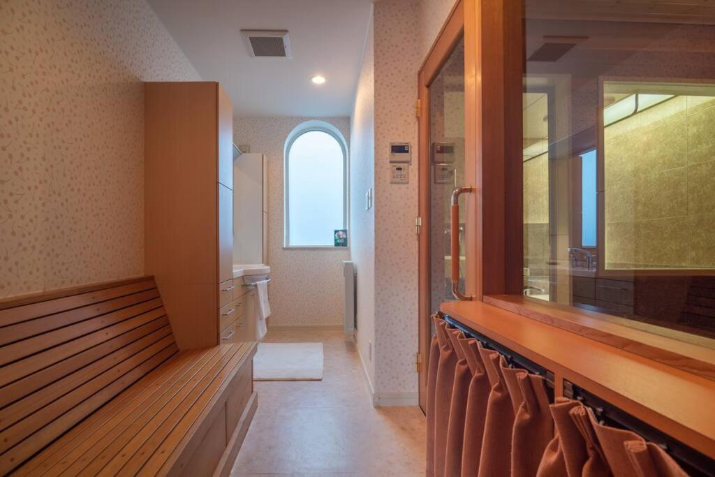 Homestay 札幌西野夢幻夜景附庭院 Night View House *