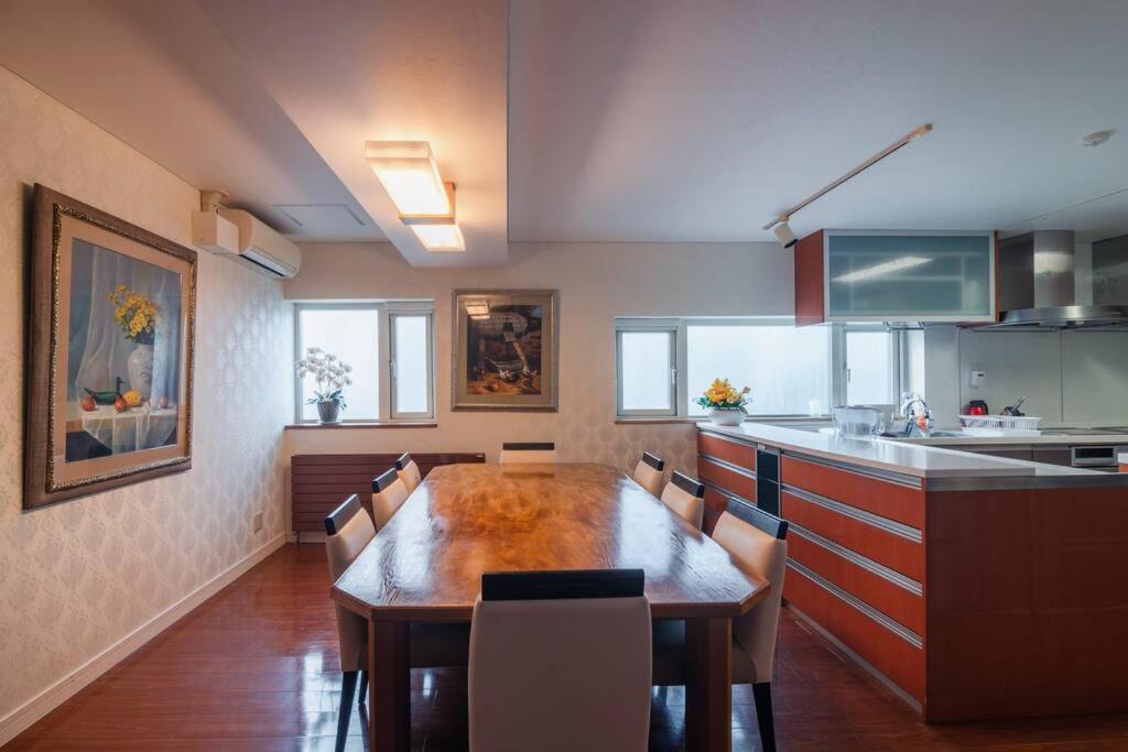 Homestay 札幌西野夢幻夜景附庭院 Night View House