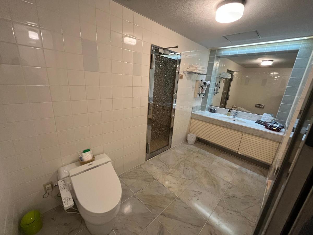 Love hotel Pharaoh-adult Only