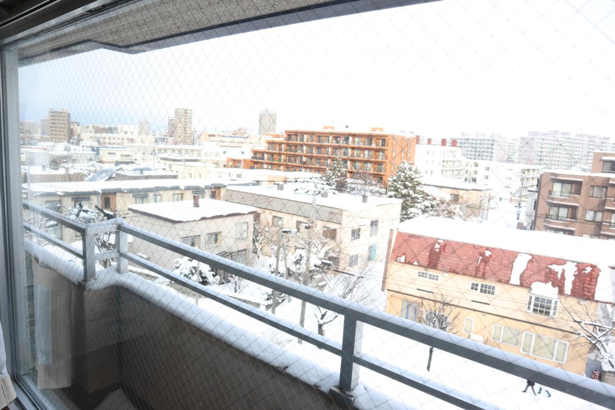 Moiwayama Apartment *