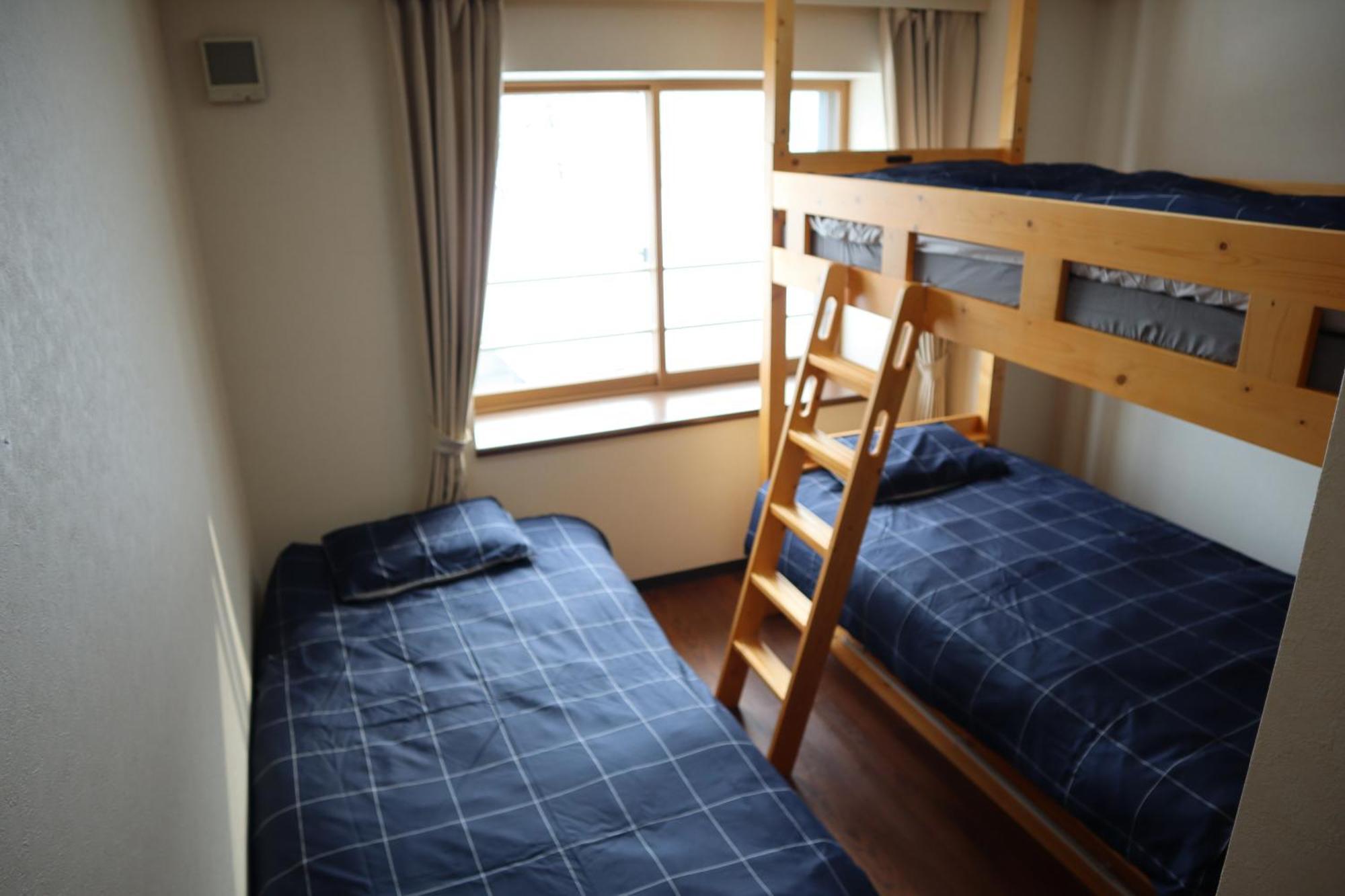 Moiwayama Apartment