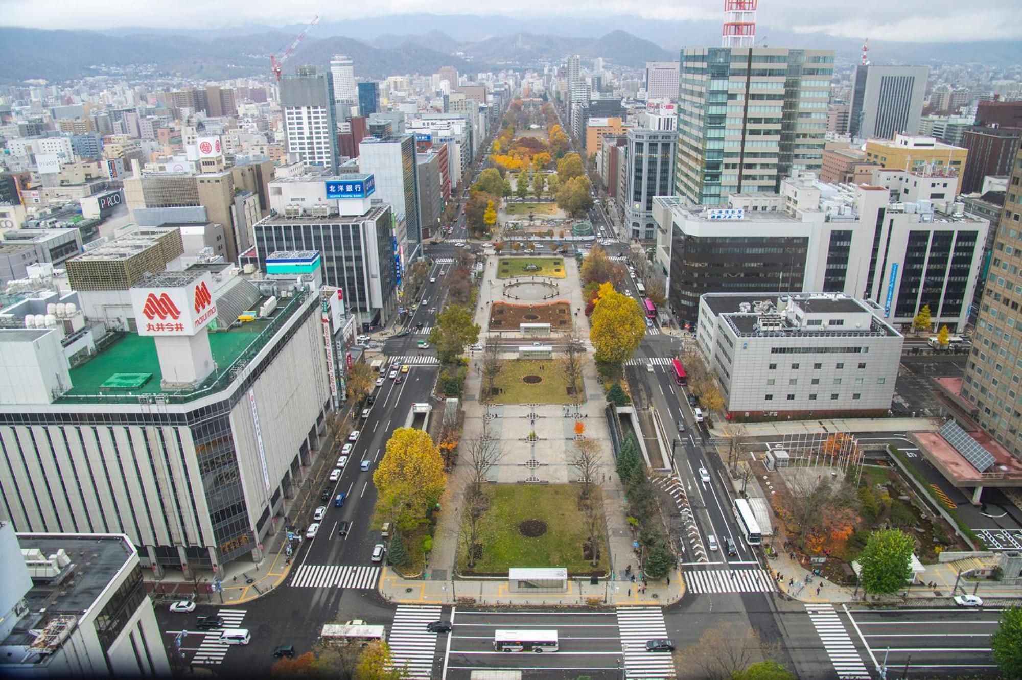Inove札幌中島公園 旧プレサント南8西1 Apartment