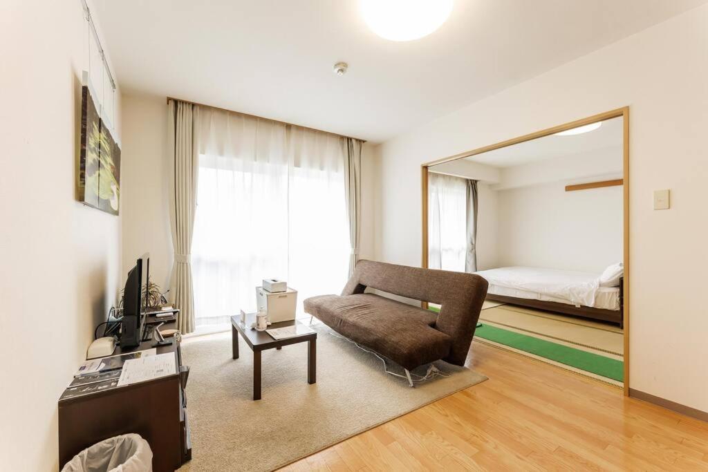 Apartment Bios