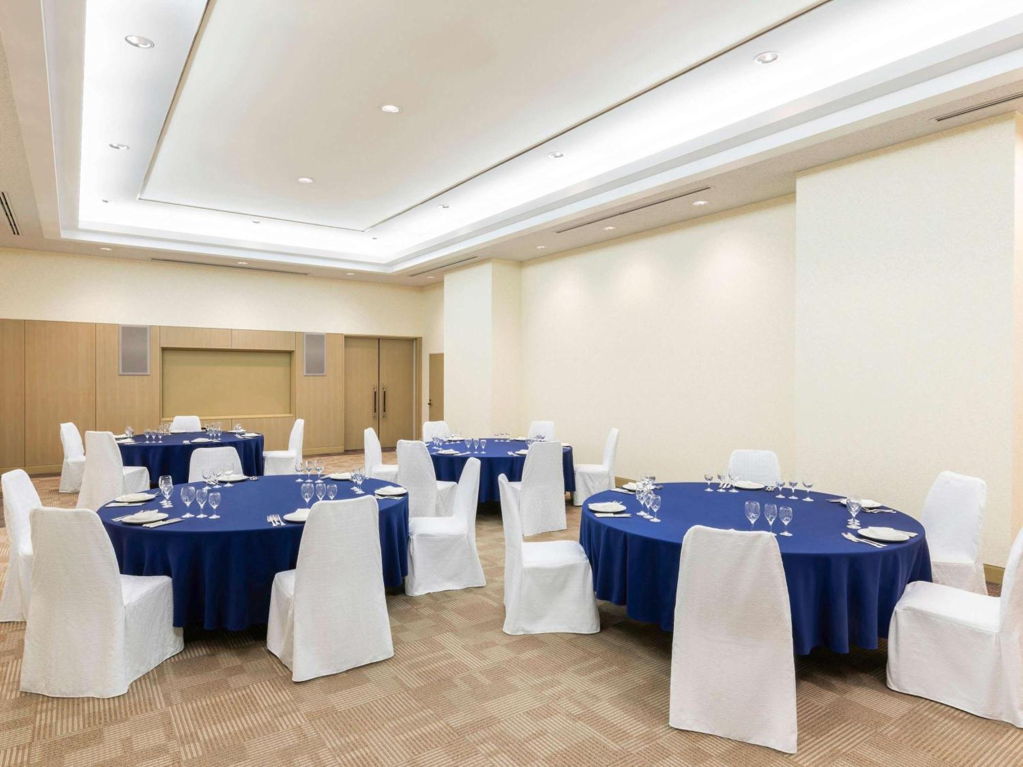 Grand Mercure Odori Park 5*