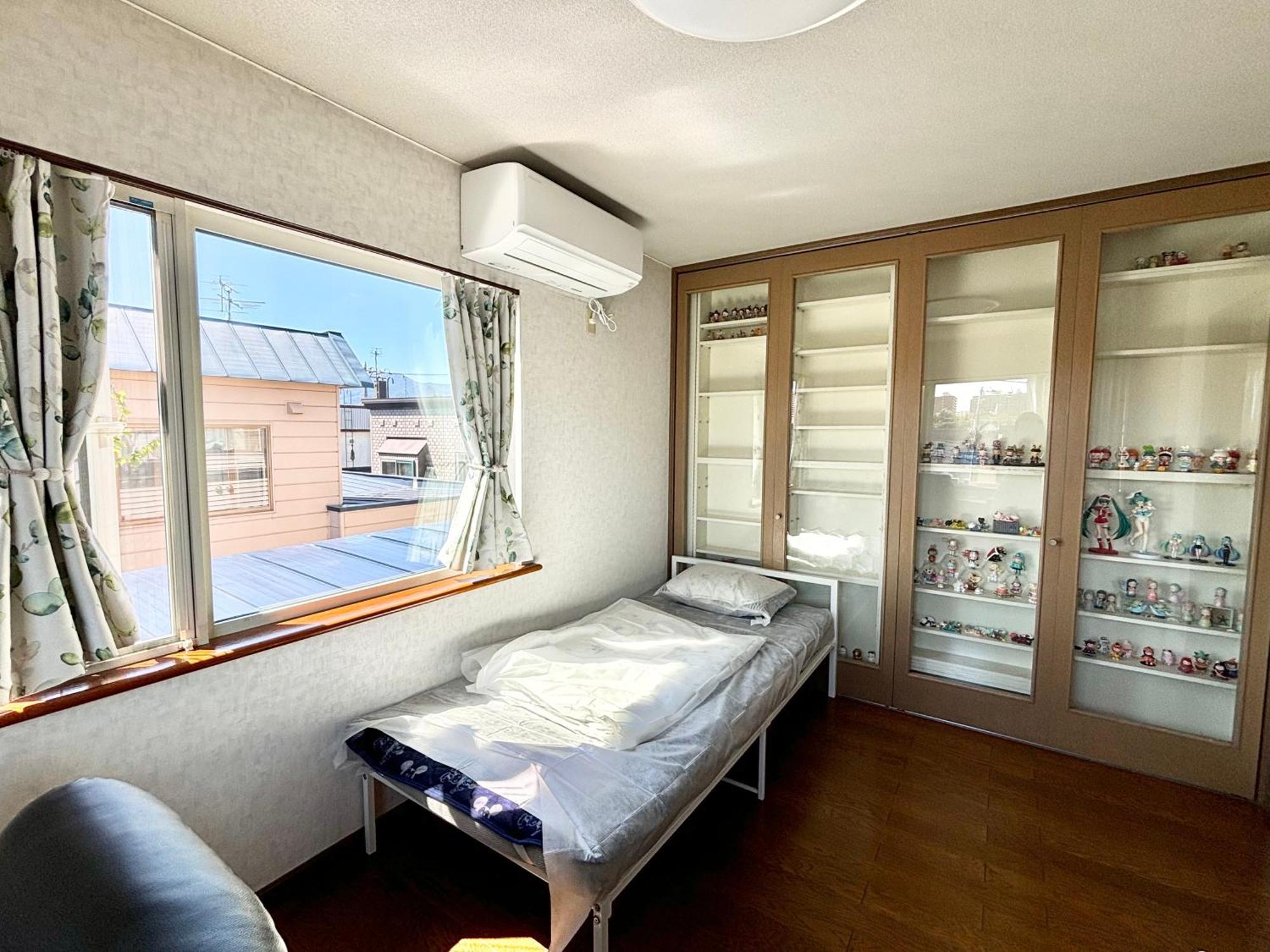 Sharedhouse Shinrinkei: Free Parking & Aso Station Shuttle Homestay Sapporo