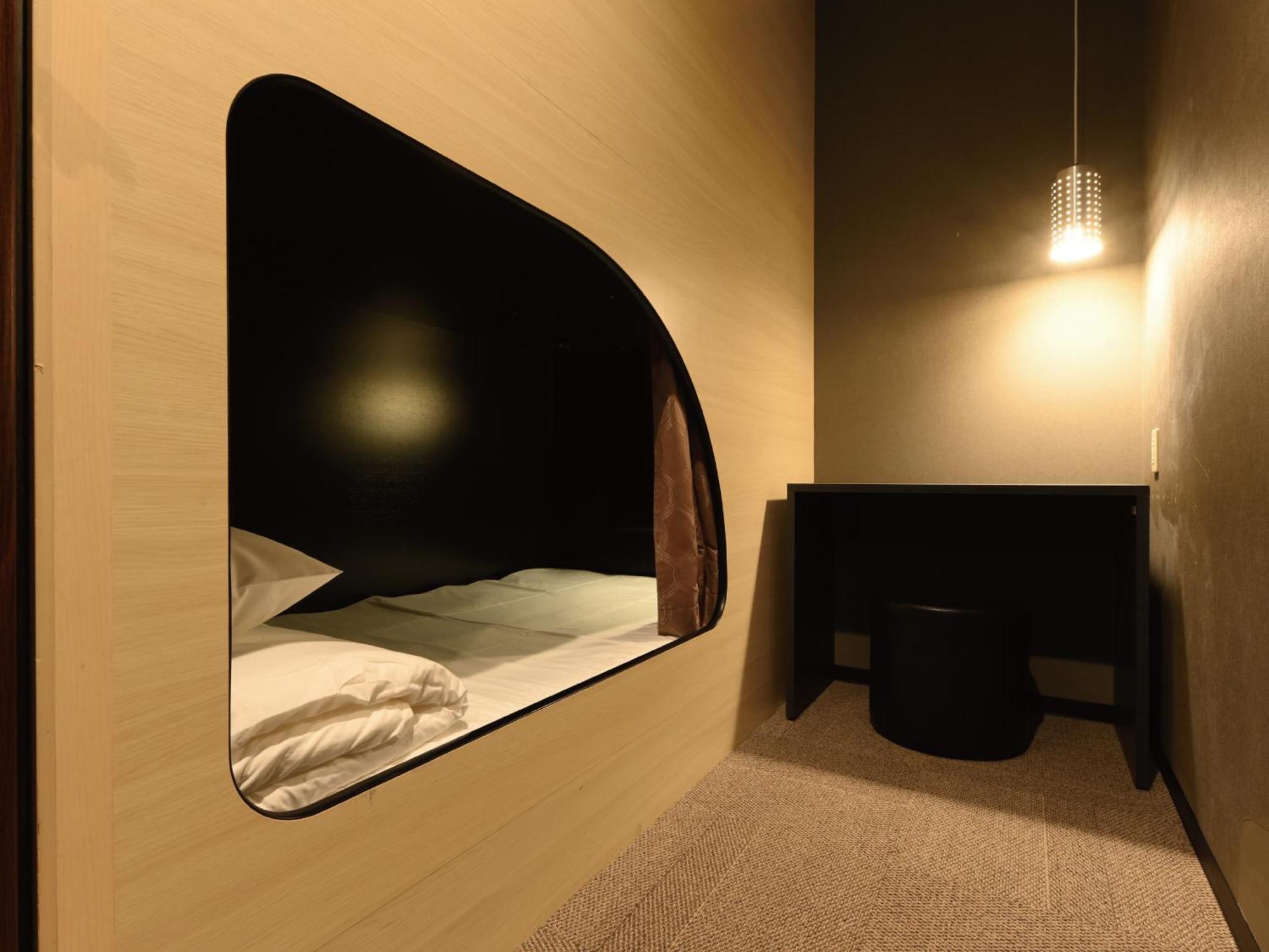 Capsule hotel The Centurion Sauna Rest & Male Only