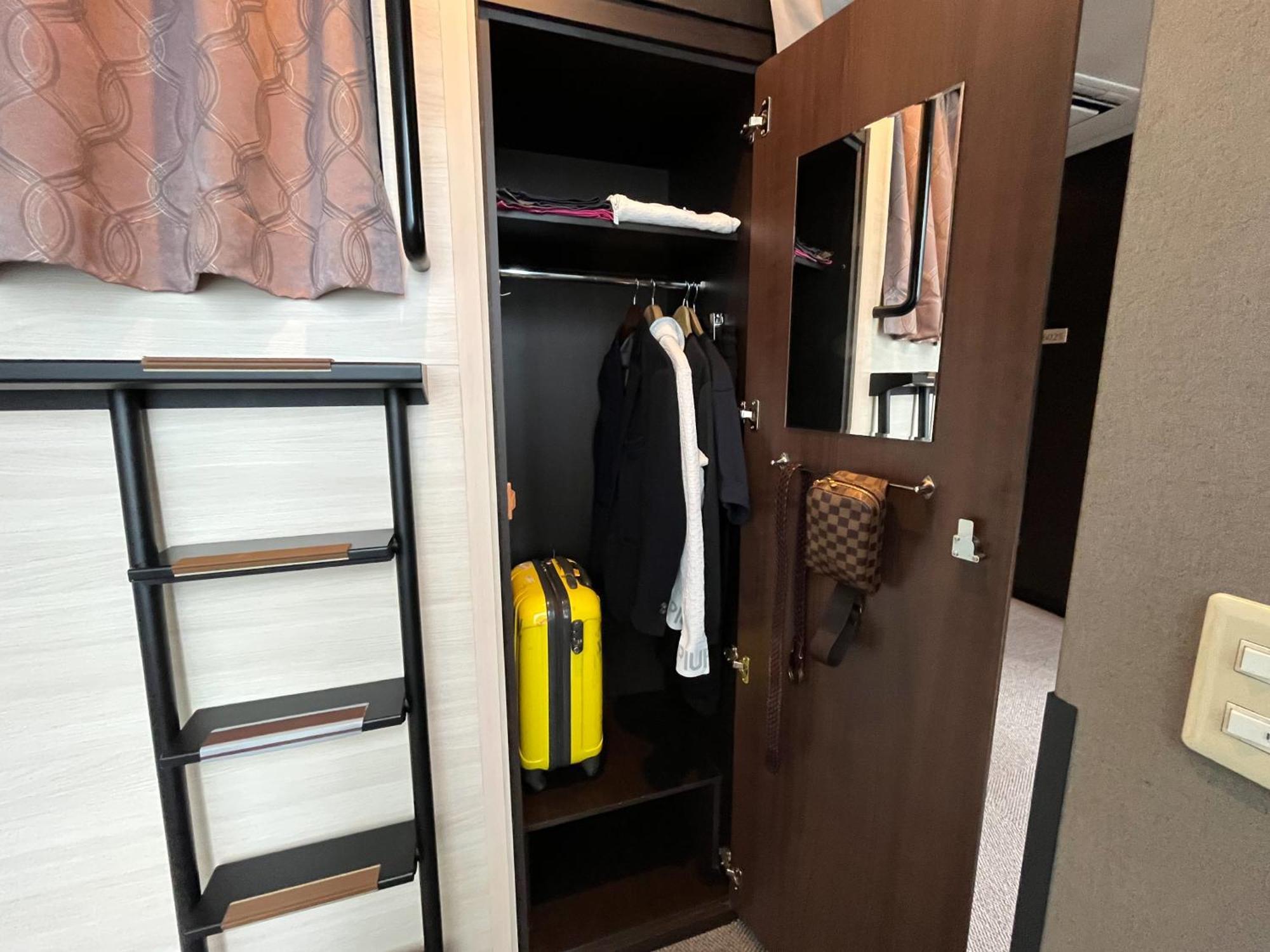 The Centurion Sauna Rest & Male Only Capsule hotel *