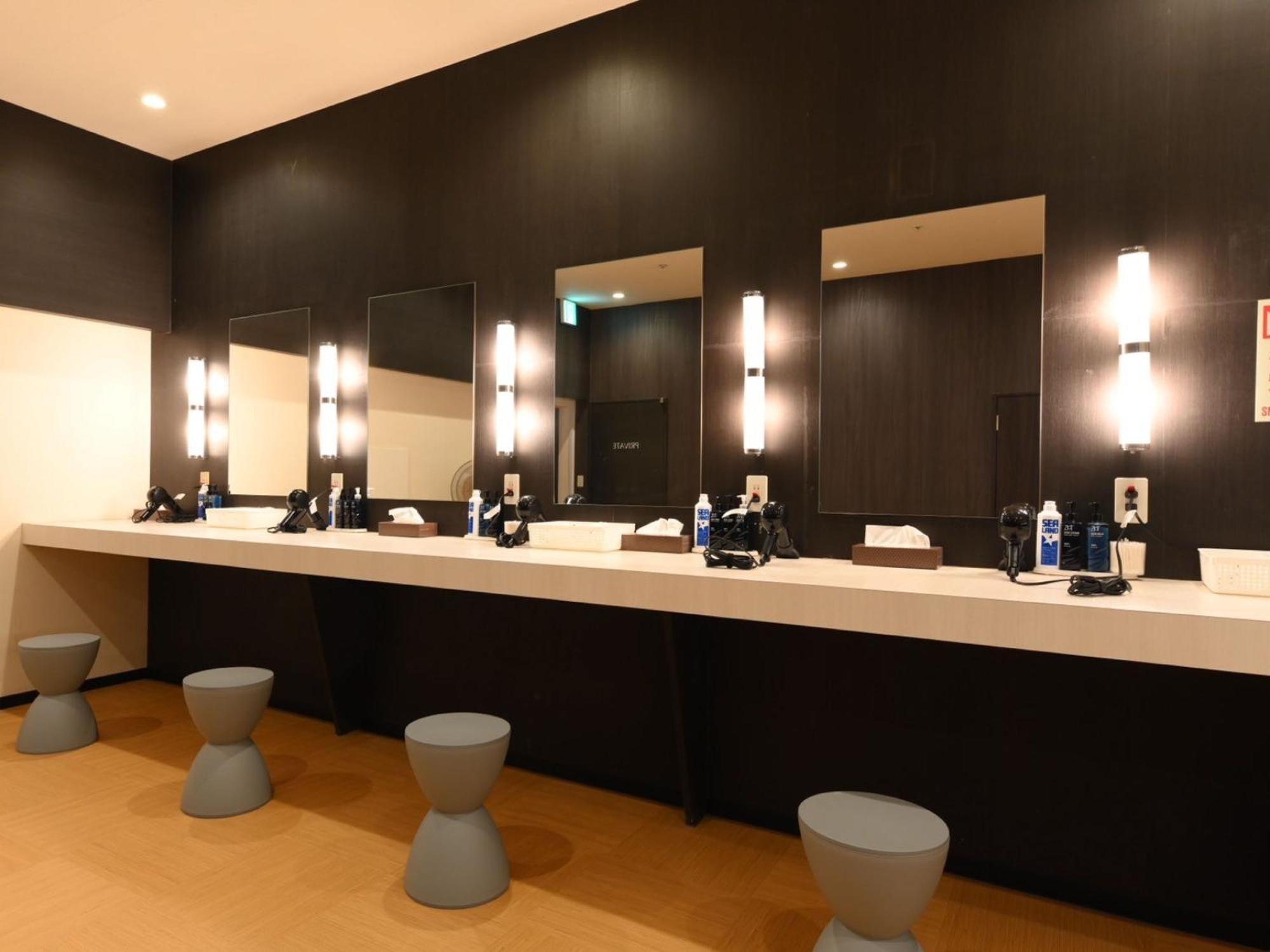 The Centurion Sauna Rest & Male Only Capsule hotel *