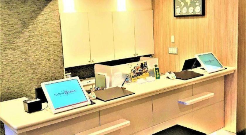Baran Zakk S6 Hotel 3*