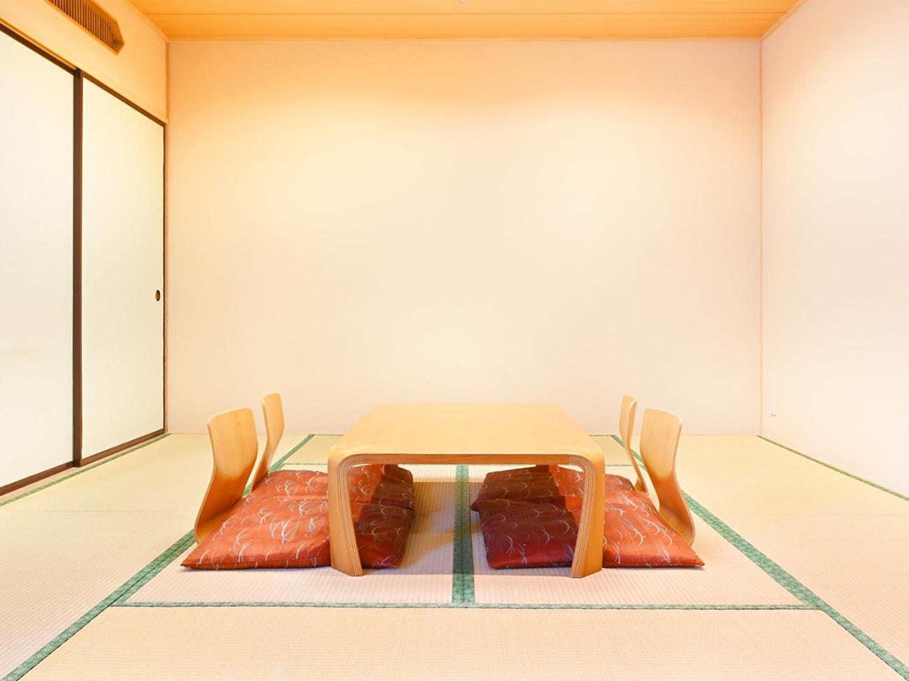 Abest Hotel 3*