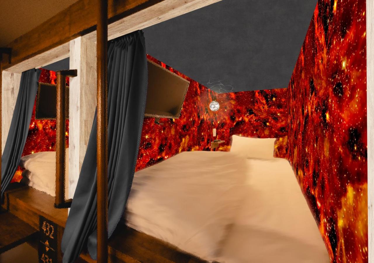 The Centurion Sauna Rest & Male Only Capsule hotel