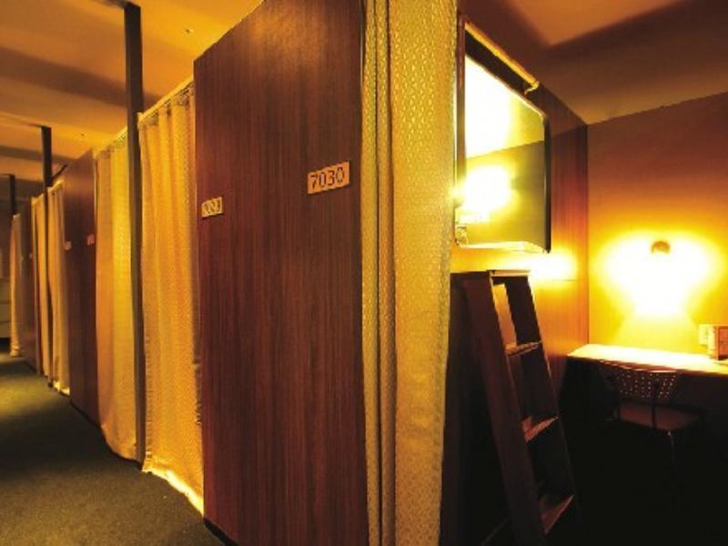 Capsule hotel Nikoh Refre - Men Only Sapporo