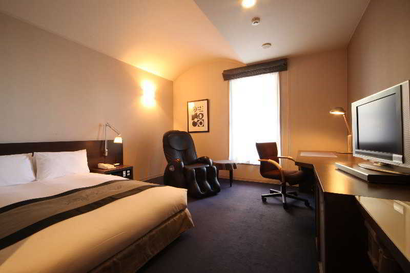 Hotel Dynasty