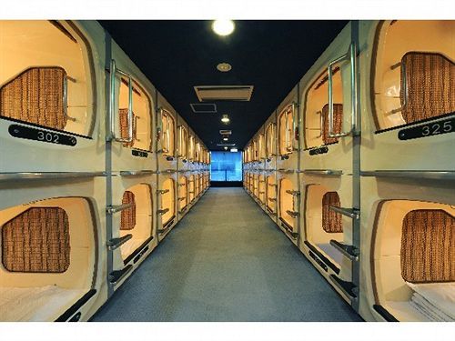 Capsule Hotel