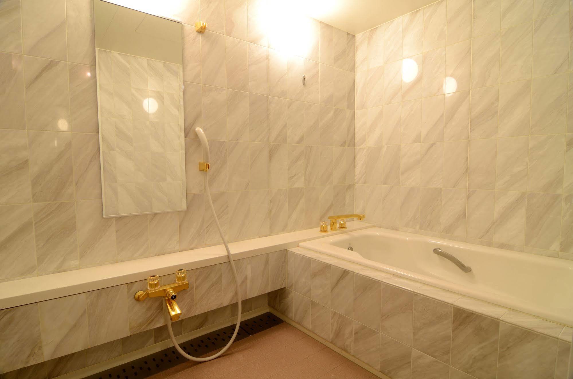 Ryokan Jozankei Manseikaku Milione 4*
